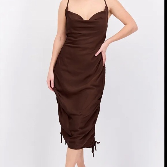 Saint Genies
Women Cowl Neck Satin Plain Mini Dress, Brown size 8 - Picture 5 of 5